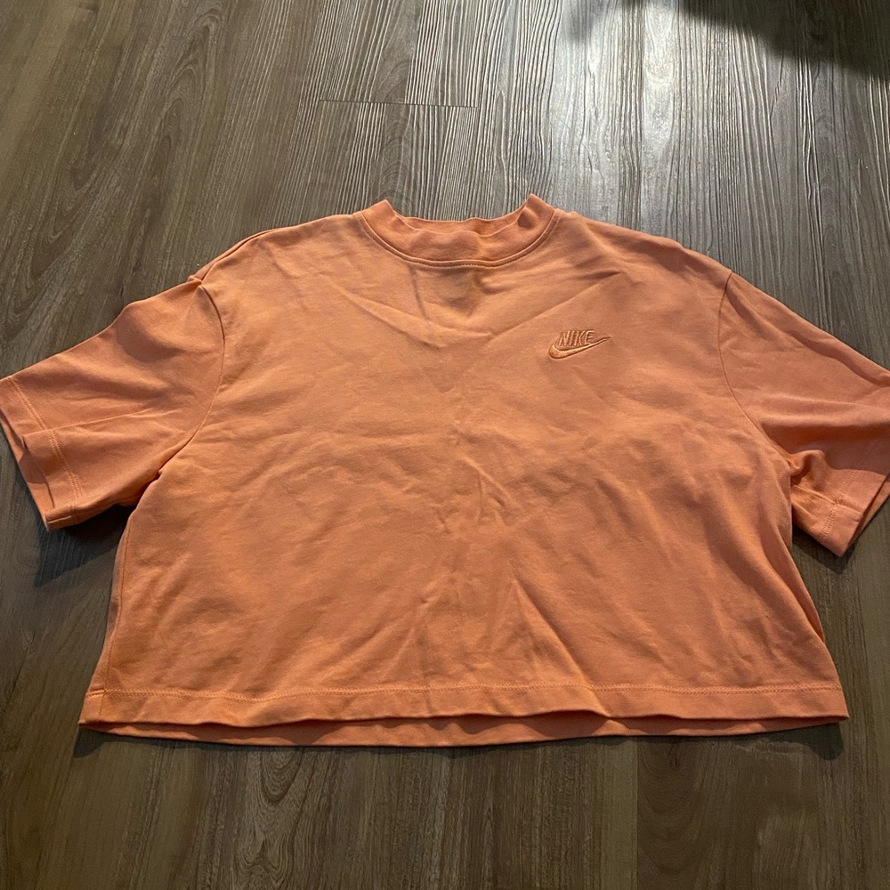 Nike cropped top
